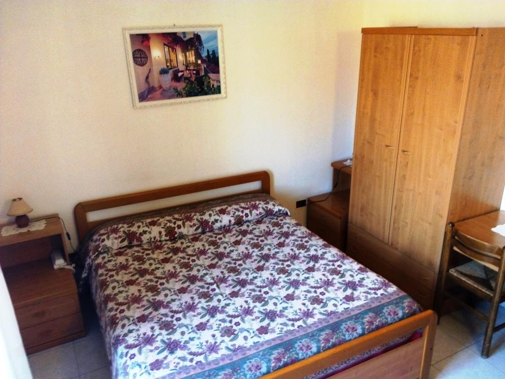 Hotel Eliseo 2*