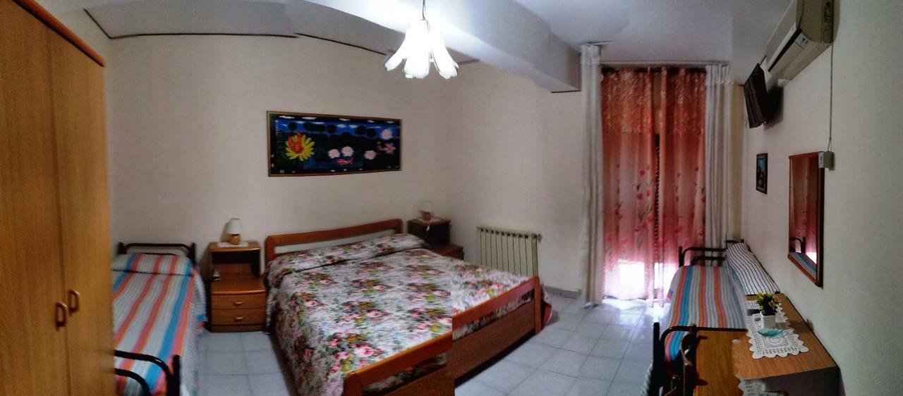 Eliseo Hotel 2*