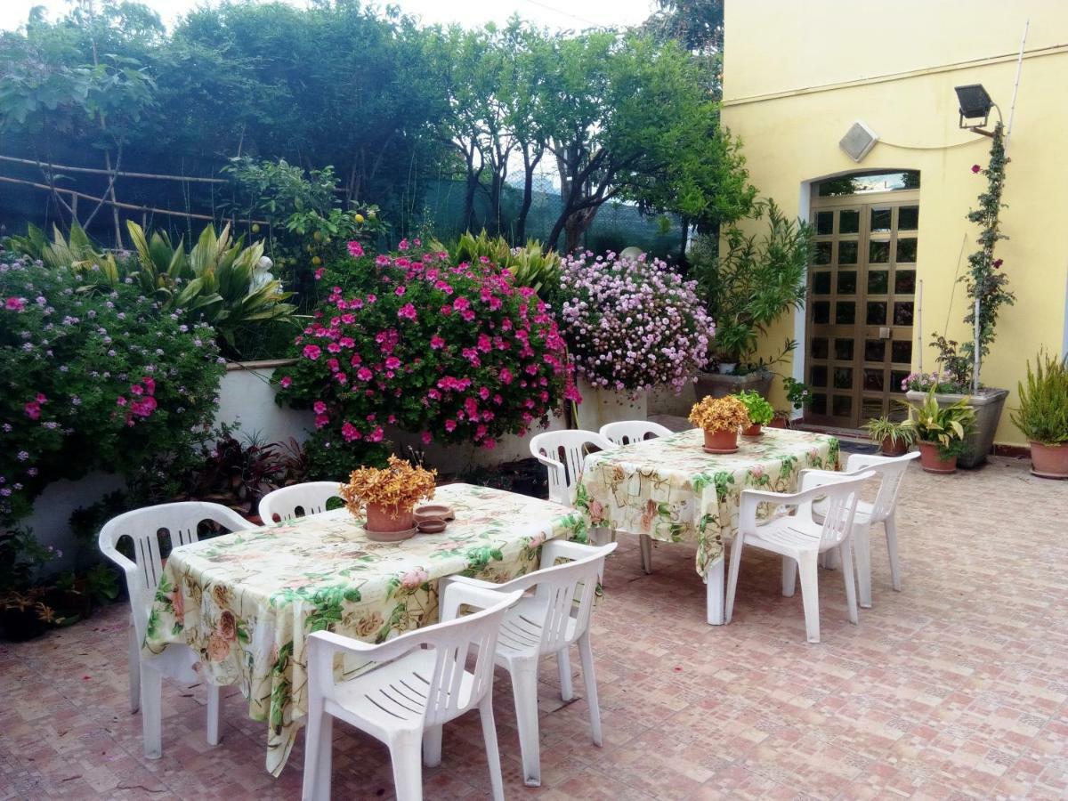 Eliseo 2* Giardini-Naxos