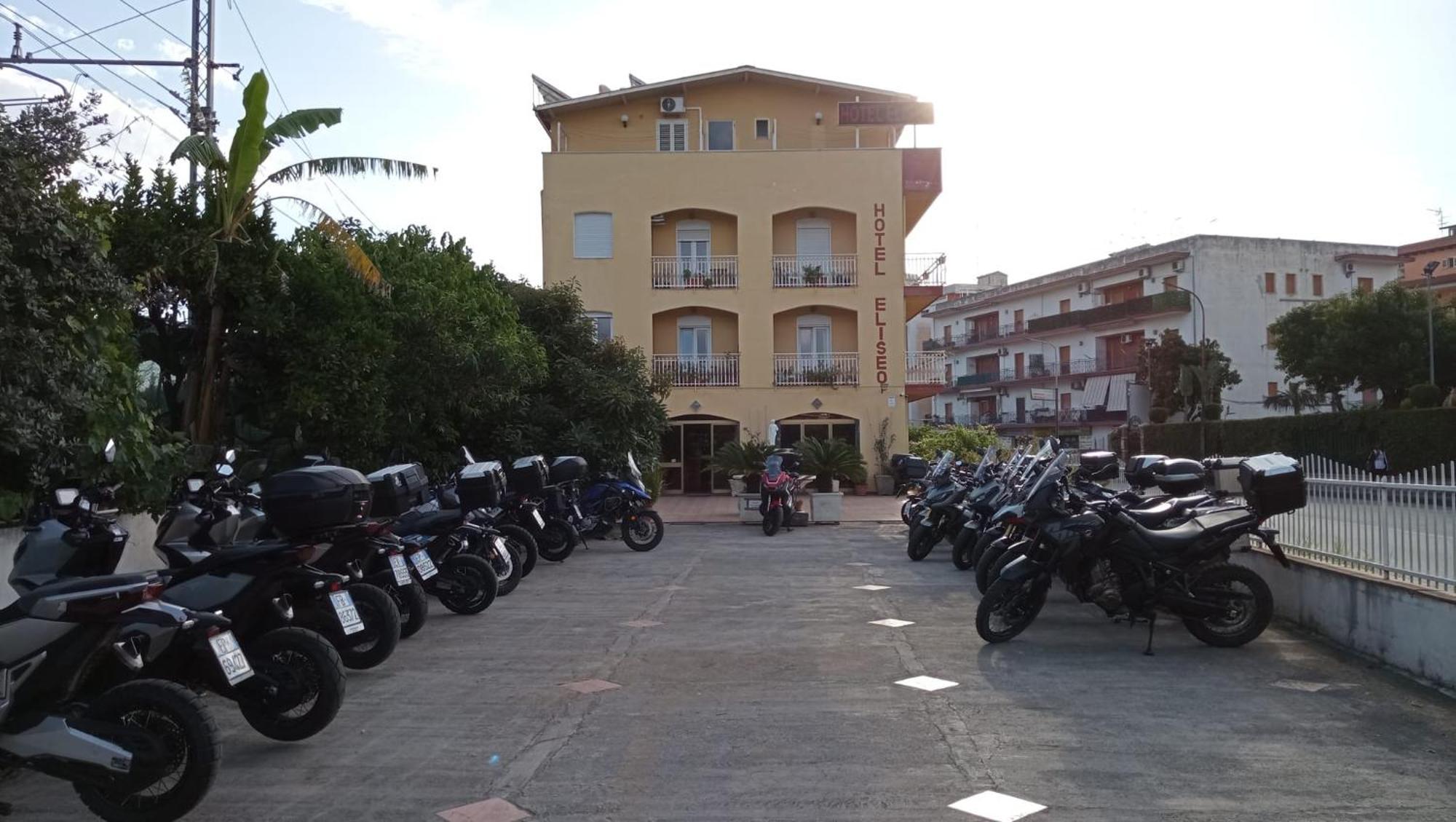 Hotel Eliseo 2*