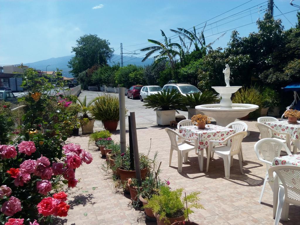 Eliseo Hotel 2*