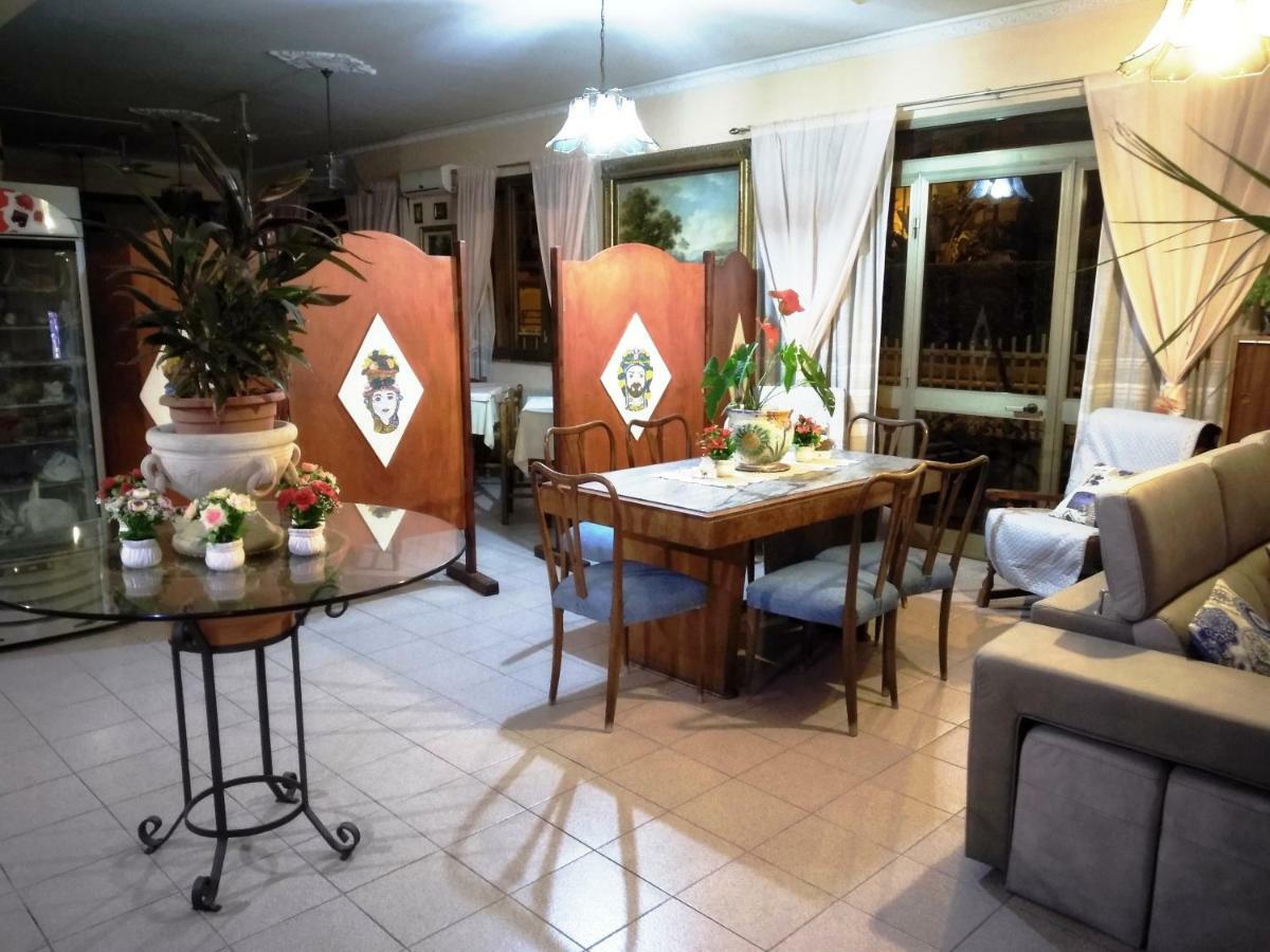 Eliseo Hotel 2*